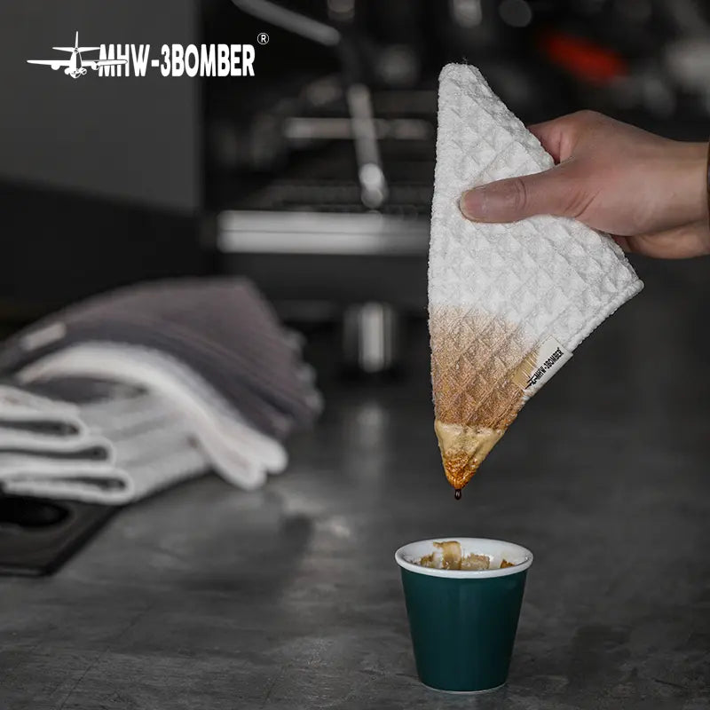 mhw-3bomber-waffel-barista-tuch-2